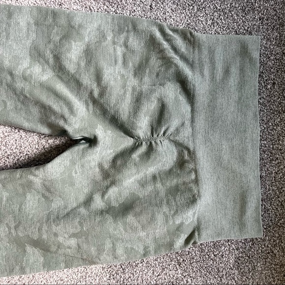 Original Sage Green Camo Gymshark Leggings - Picture 9 of 11